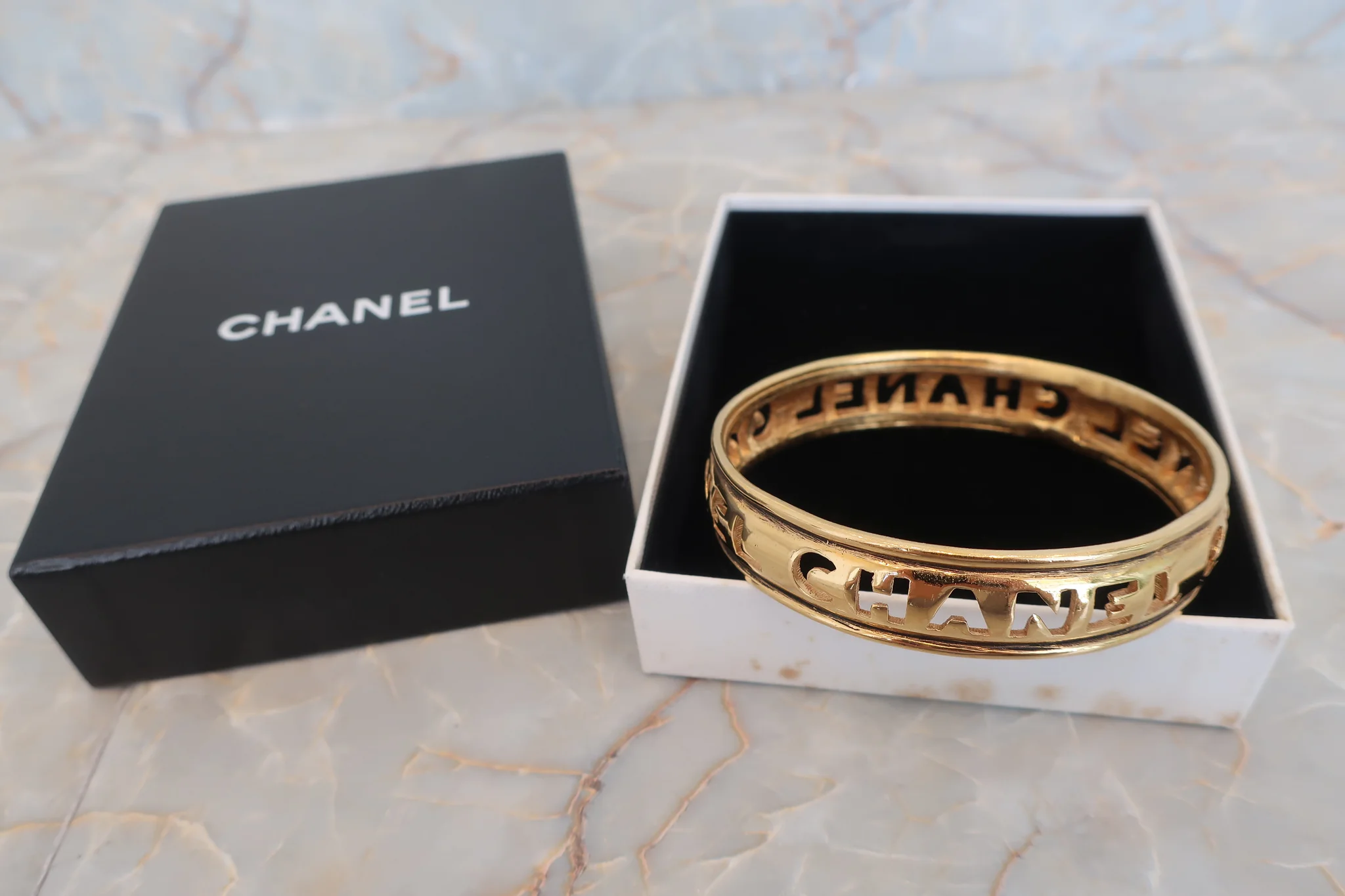 [500090029] CHANEL/샤넬 로고 뱅글팔찌