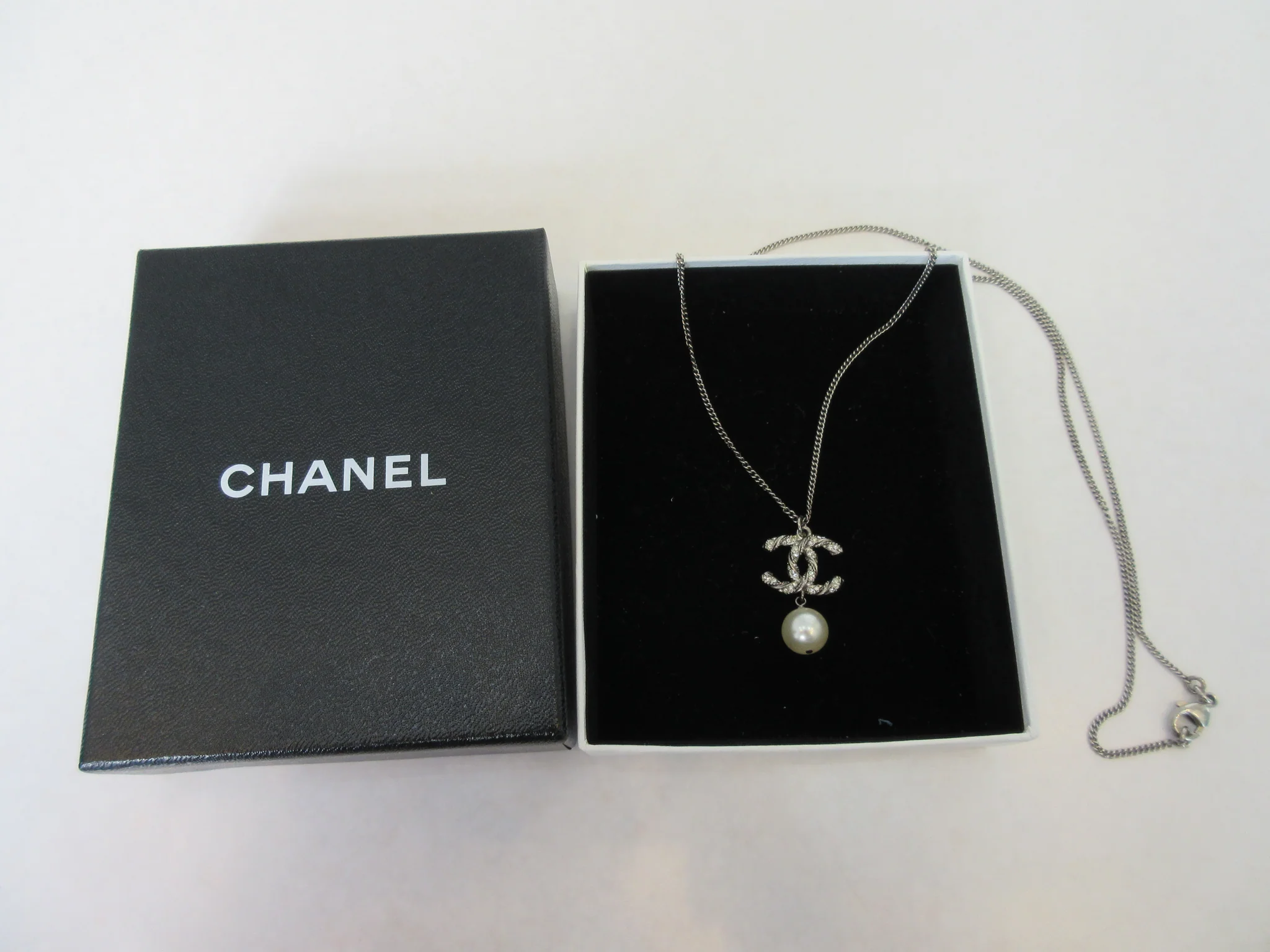 [20110160] CHANEL/샤넬 코코마크 라인 스톤 목걸이