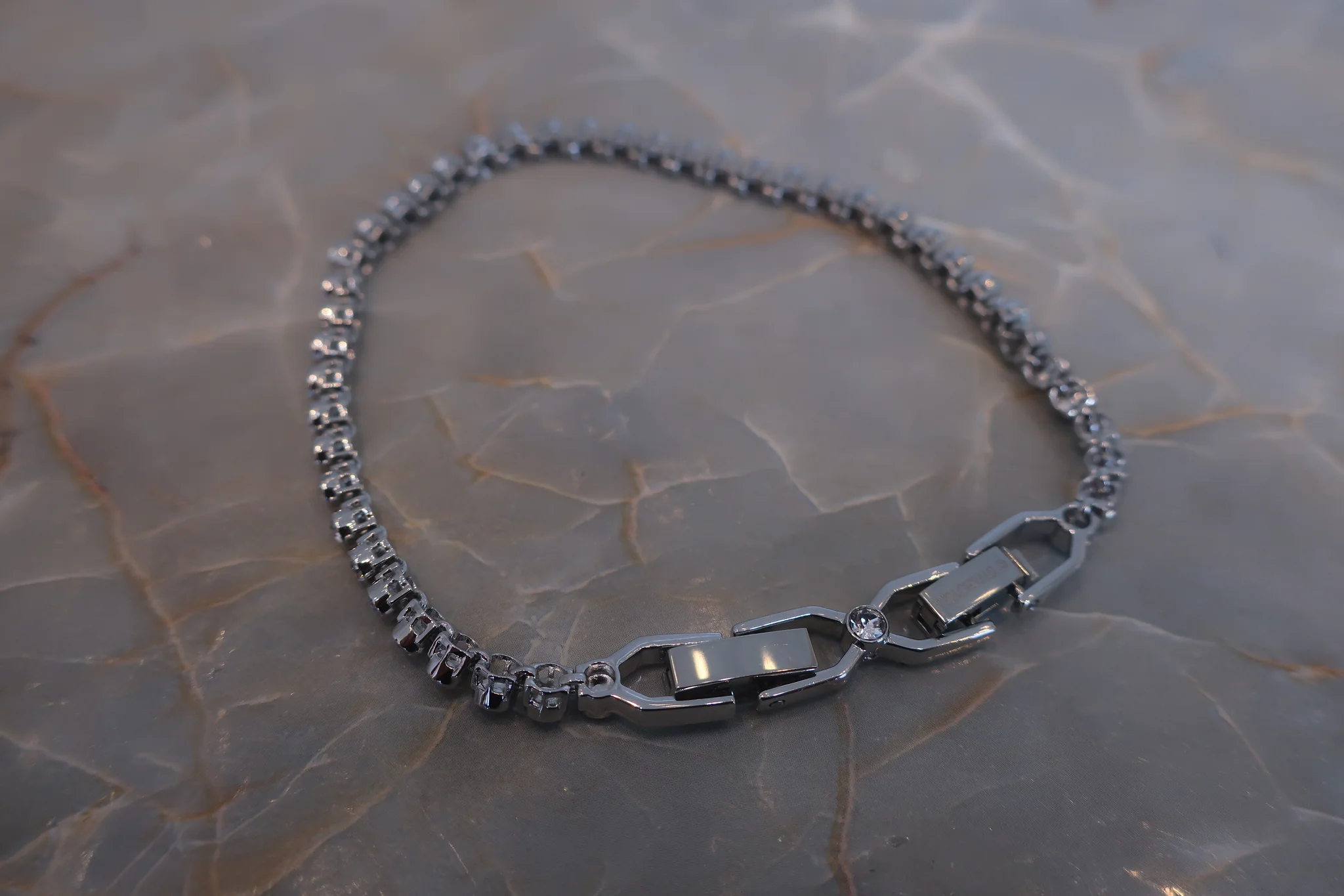 [300060008] SWAROVSKI/스와로브스키 라인 스톤 팔찌